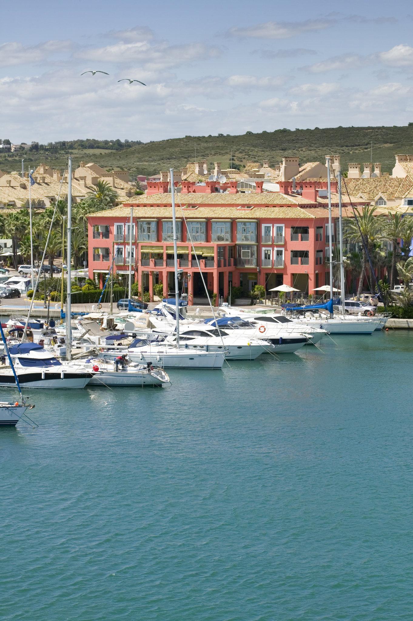 Hotel Mim Sotogrande Club Maritimo Extérieur photo